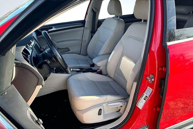 Used 2017 Volkswagen Golf Alltrack S image 20