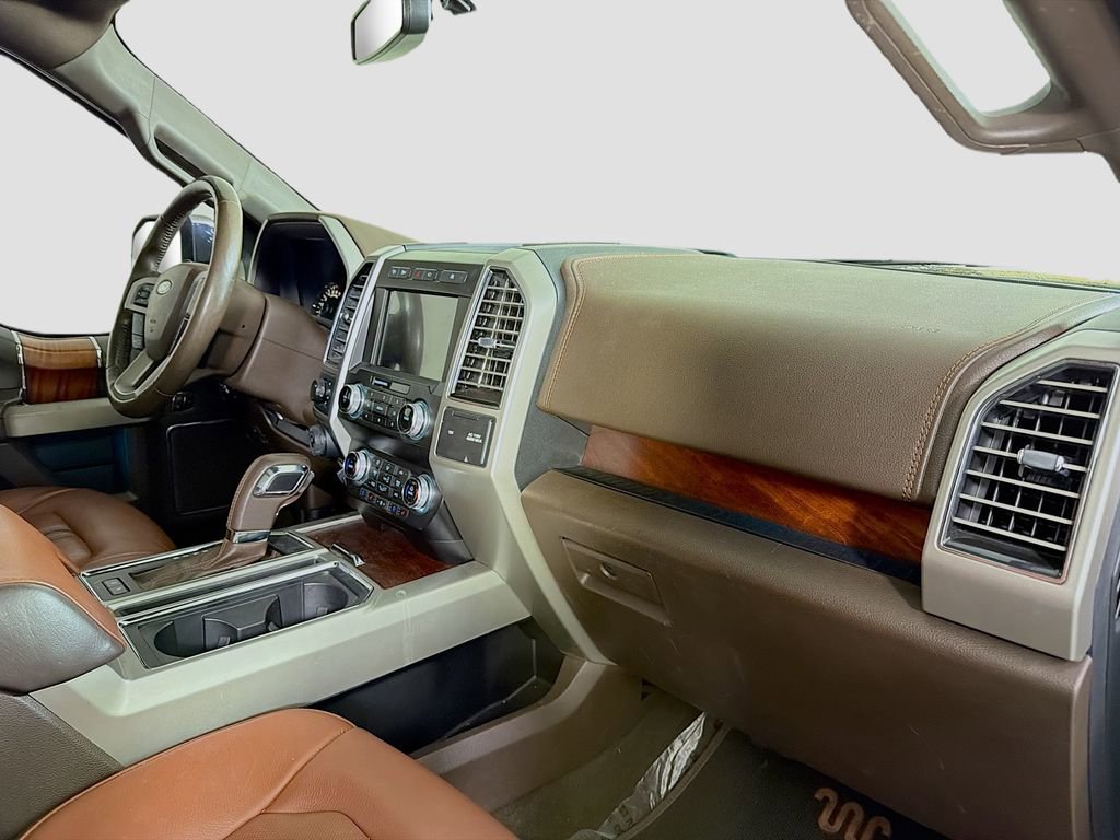 Used 2019 Ford F150 King Ranch w/ Equipment Group 601A Luxury AWD/4WD image 32
