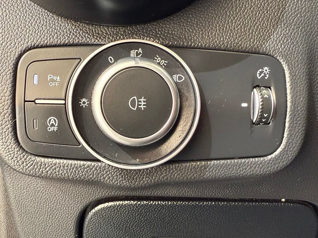 Used 2023 Alfa Romeo Stelvio Veloce AWD/4WD image 36