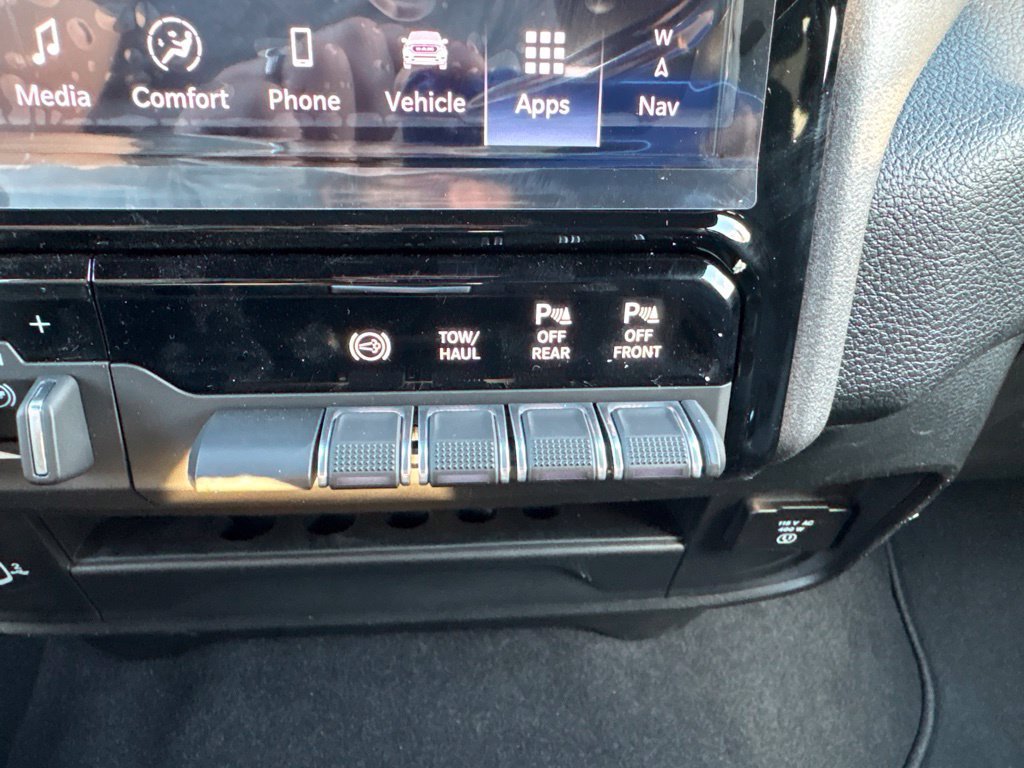 New 2027 RAM 3500 Tradesman AWD/4WD image 13