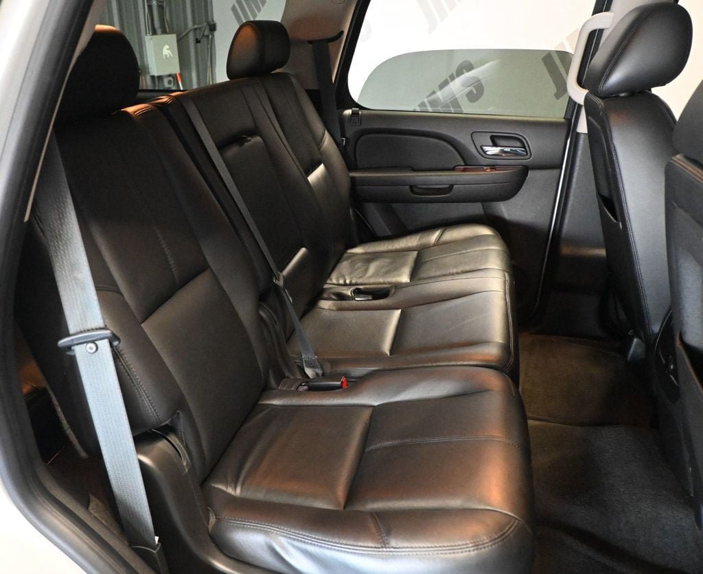 Used 2010 Chevrolet Tahoe LT RWD image 17