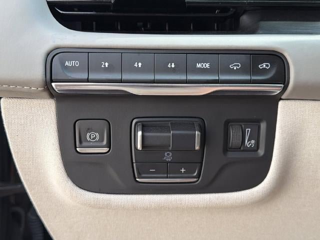 Certified 2024 Cadillac Escalade Sport Platinum w/ Heavy-Duty Trailer Package AWD/4WD image 39