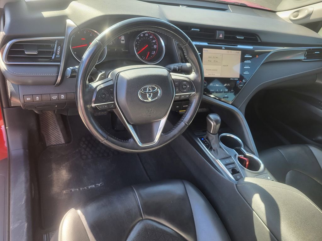 Used 2020 Toyota Camry XSE image 14