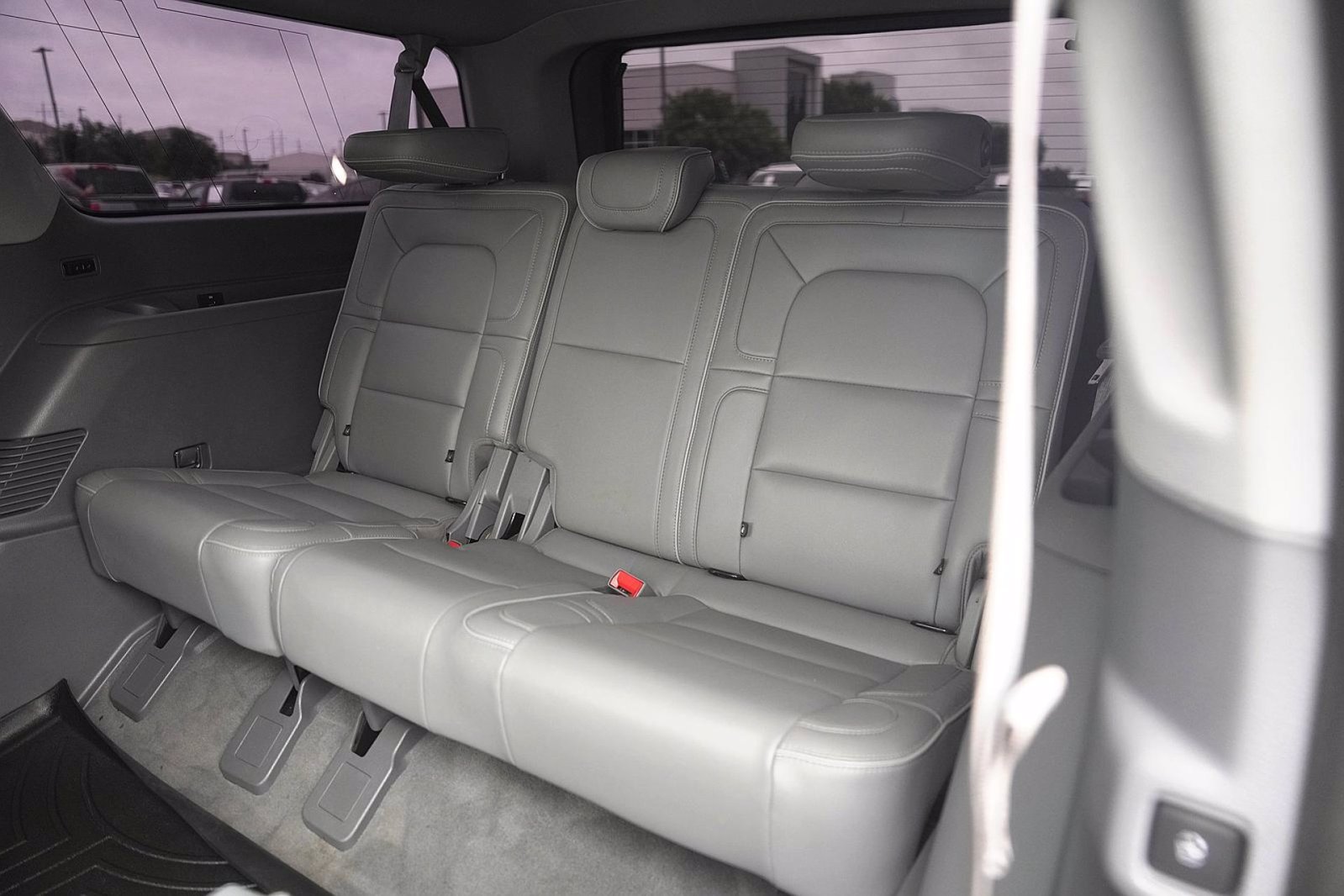 Used 2019 Lincoln Navigator L Select w/ Technology Package RWD image 36