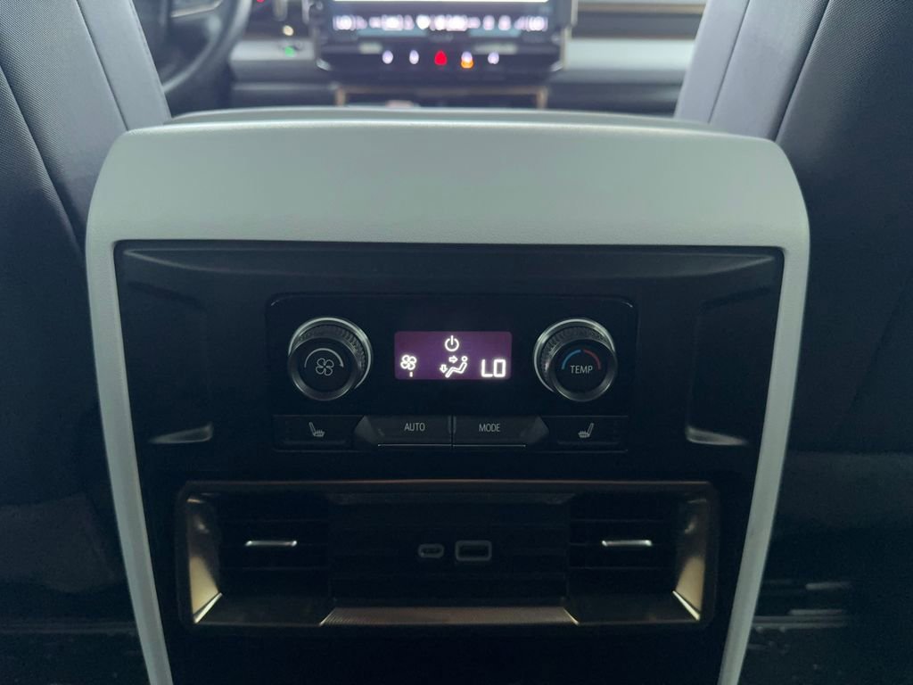 Used 2025 GMC Hummer EV 2X image 25