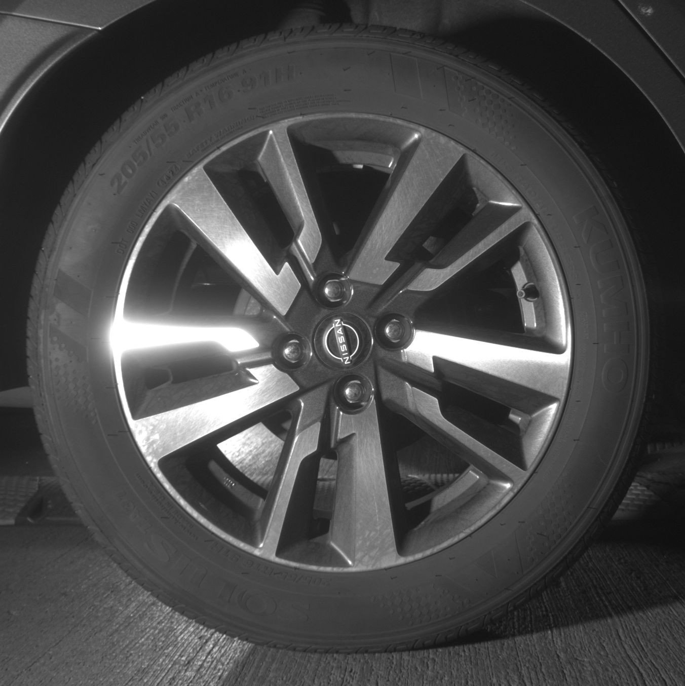 Used 2025 Nissan Versa SV image 15