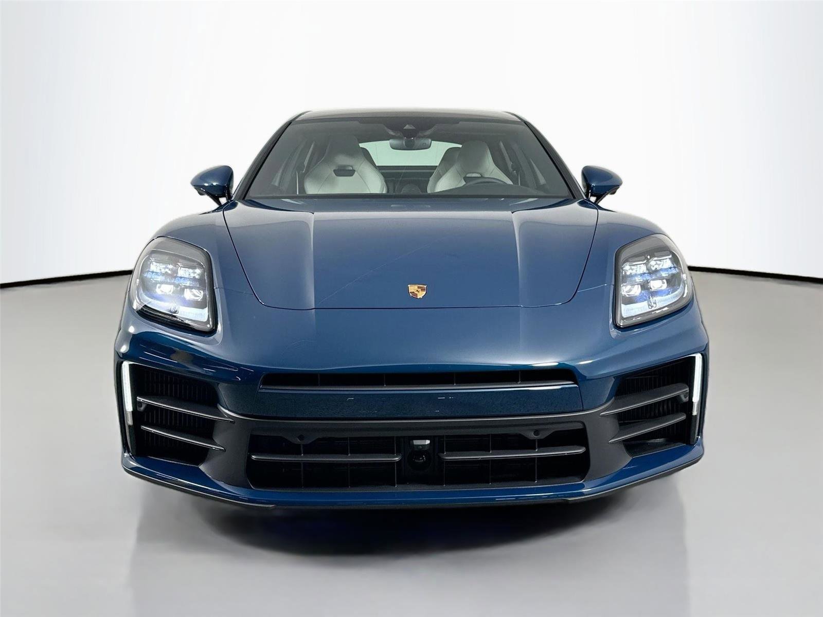 Used 2026 Porsche Panamera 4 AWD/4WD image 10