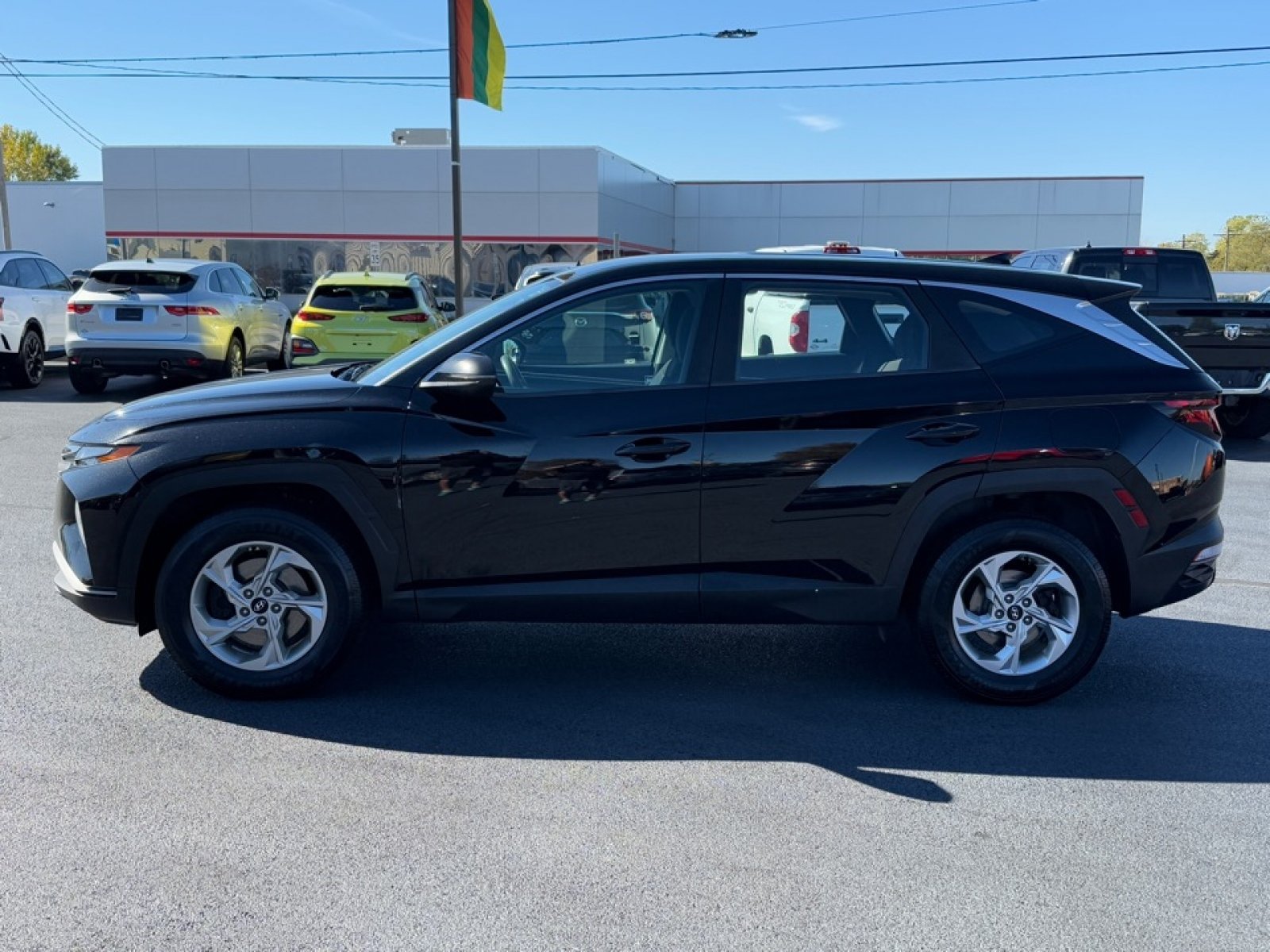 Used 2022 Hyundai Tucson SE AWD/4WD image 5