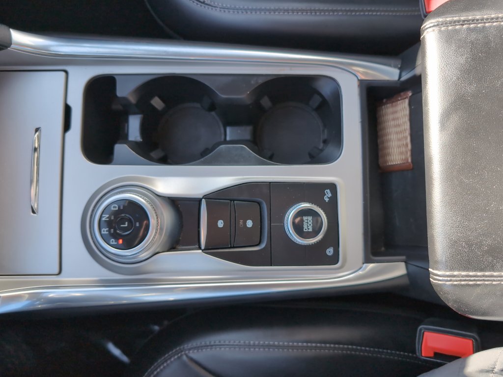 Used 2023 Ford Explorer XLT w/ Equipment Group 202A image 22