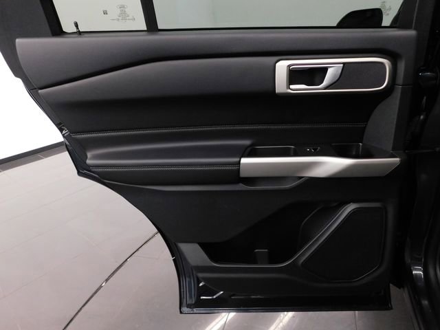 Used 2023 Ford Explorer XLT w/ Equipment Group 202A image 24