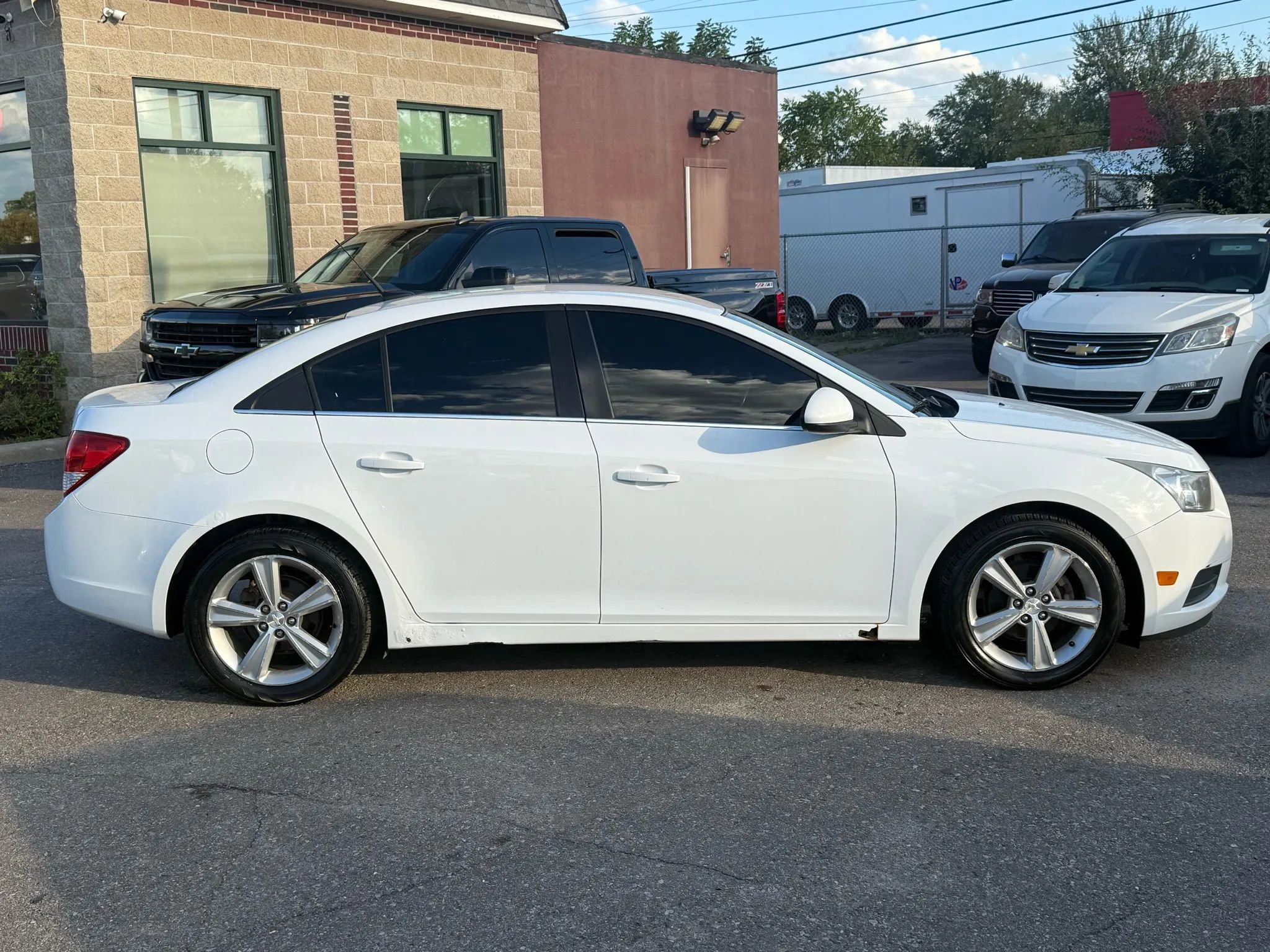 Used 2014 Chevrolet Cruze LT image 4