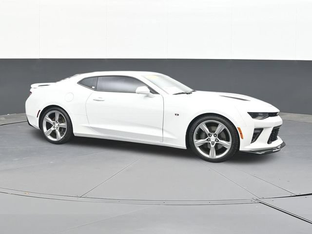 Used 2017 Chevrolet Camaro SS RWD image 18