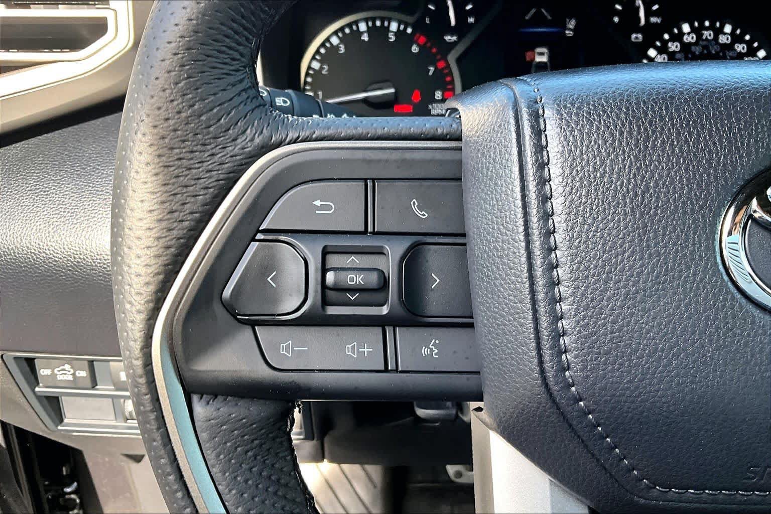 Certified 2026 Toyota Tundra SR5 AWD/4WD image 22