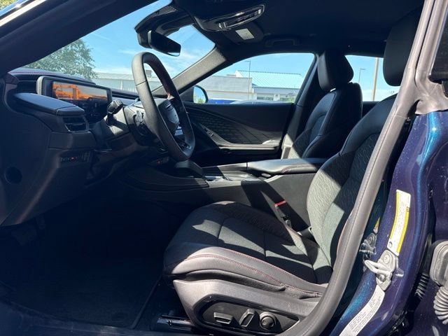 New 2026 Dodge Charger R/T w/ Driver Convenience Group AWD/4WD image 11
