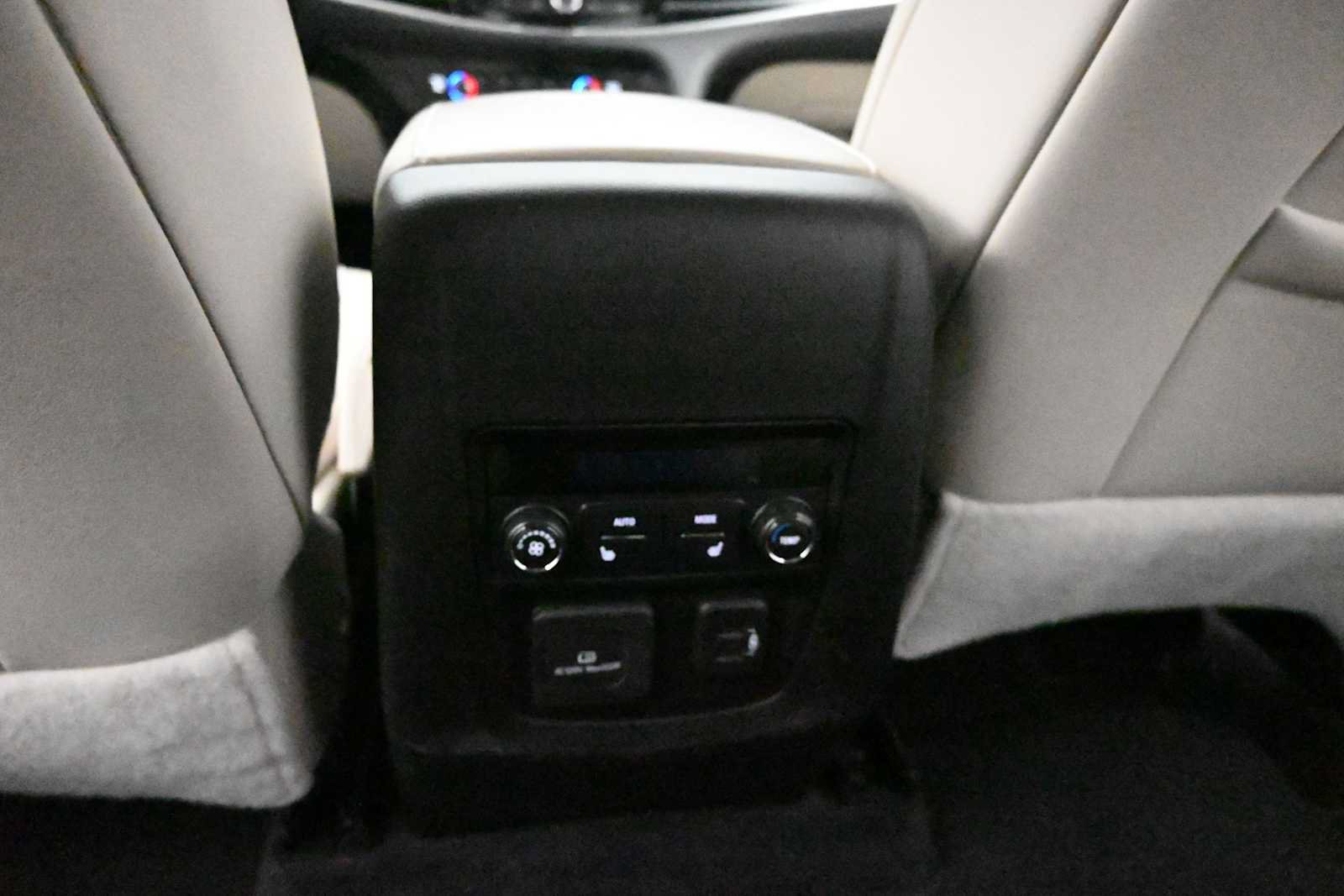 Used 2024 Buick Enclave Avenir w/ Avenir Technology Package AWD/4WD image 24