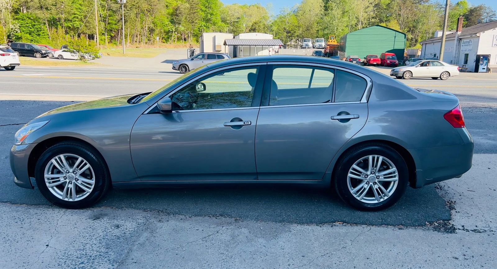 Used 2012 INFINITI G25 x AWD/4WD image 6