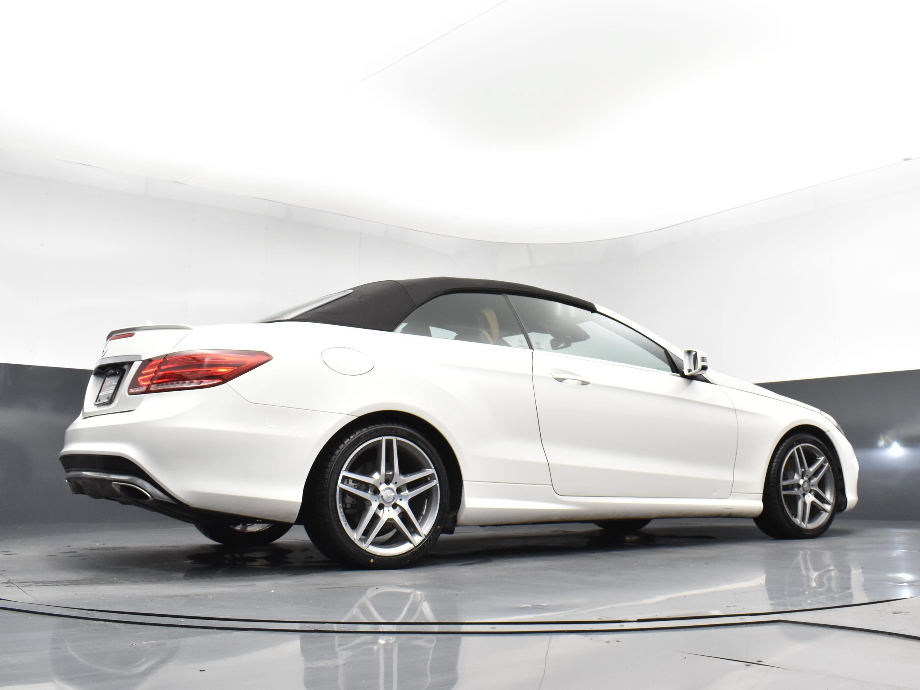 Used 2017 Mercedes-Benz E 400 Cabriolet w/ Premium 2 Package image 25