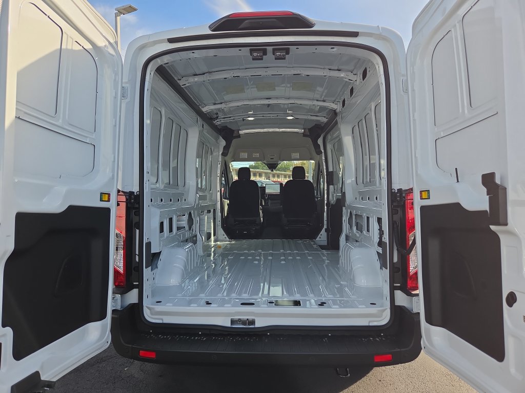 New 2027 Ford Transit 250 148 Medium Roof RWD image 16