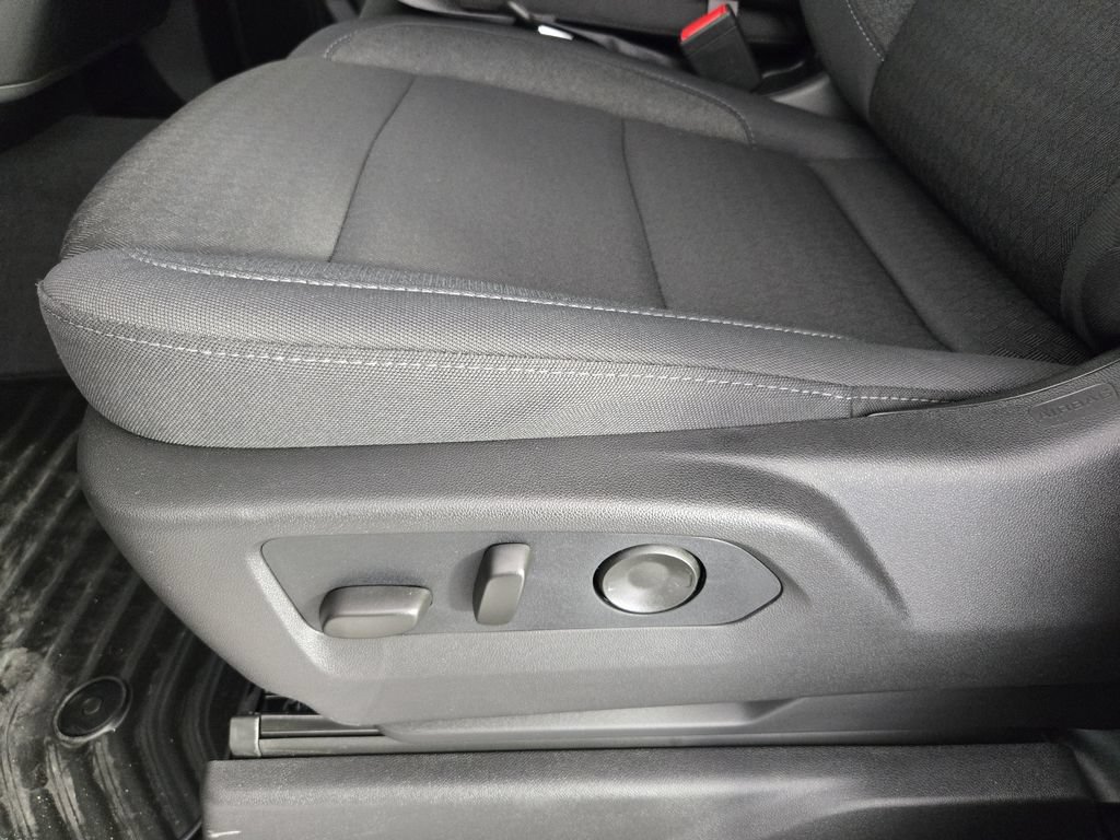 New 2026 Chevrolet Silverado 1500 Custom w/ LPO, Dark Essentials Package RWD image 26