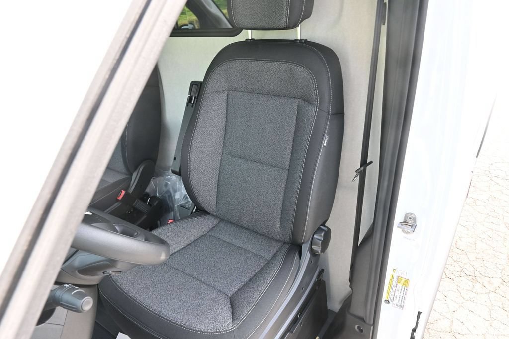 Used 2025 RAM ProMaster 2500 w/ Safety Group FWD image 14