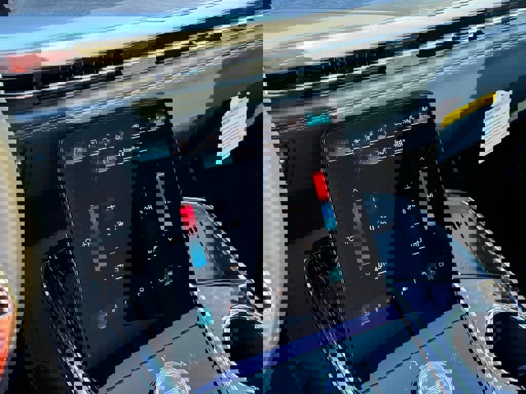 New 2025 Cadillac Escalade IQ Luxury 2 image 33