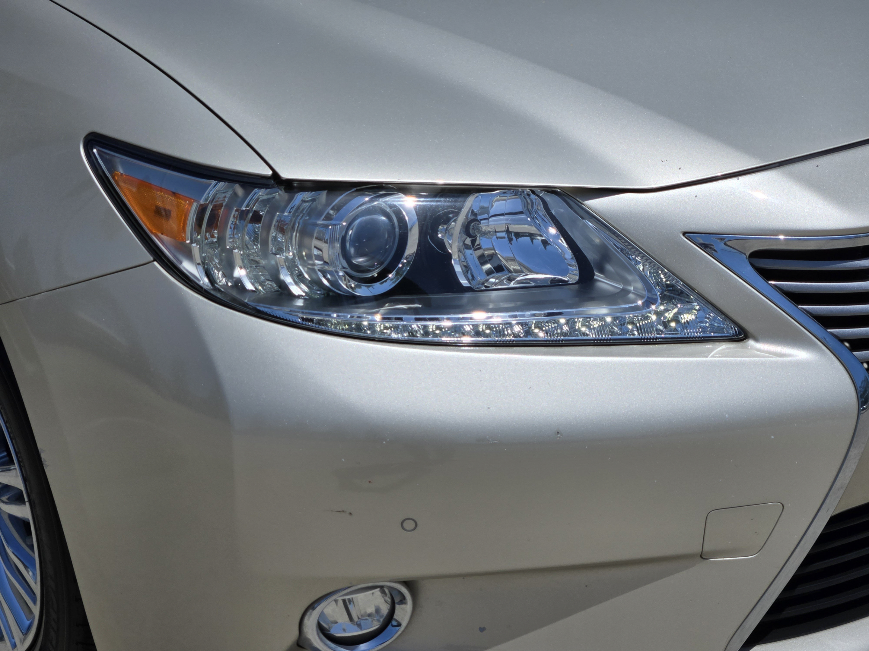 Used 2015 Lexus ES 350 w/ Luxury Package FWD image 34