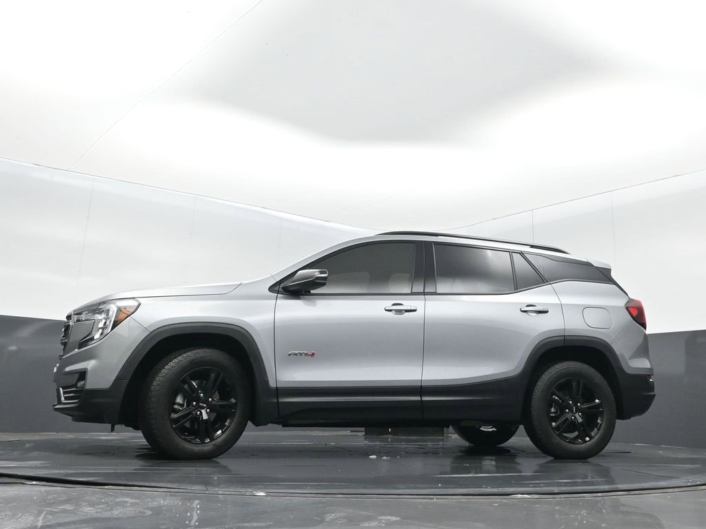 Used 2024 GMC Terrain AT4 w/ Infotainment Package II image 33
