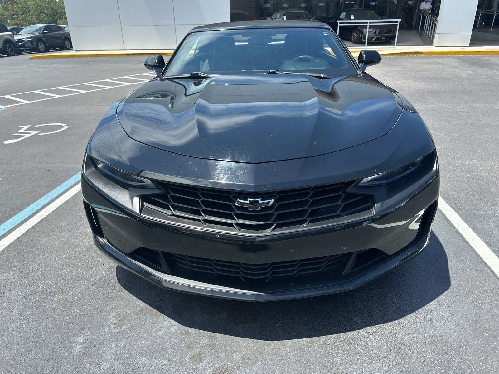Used 2019 Chevrolet Camaro LT RWD image 4