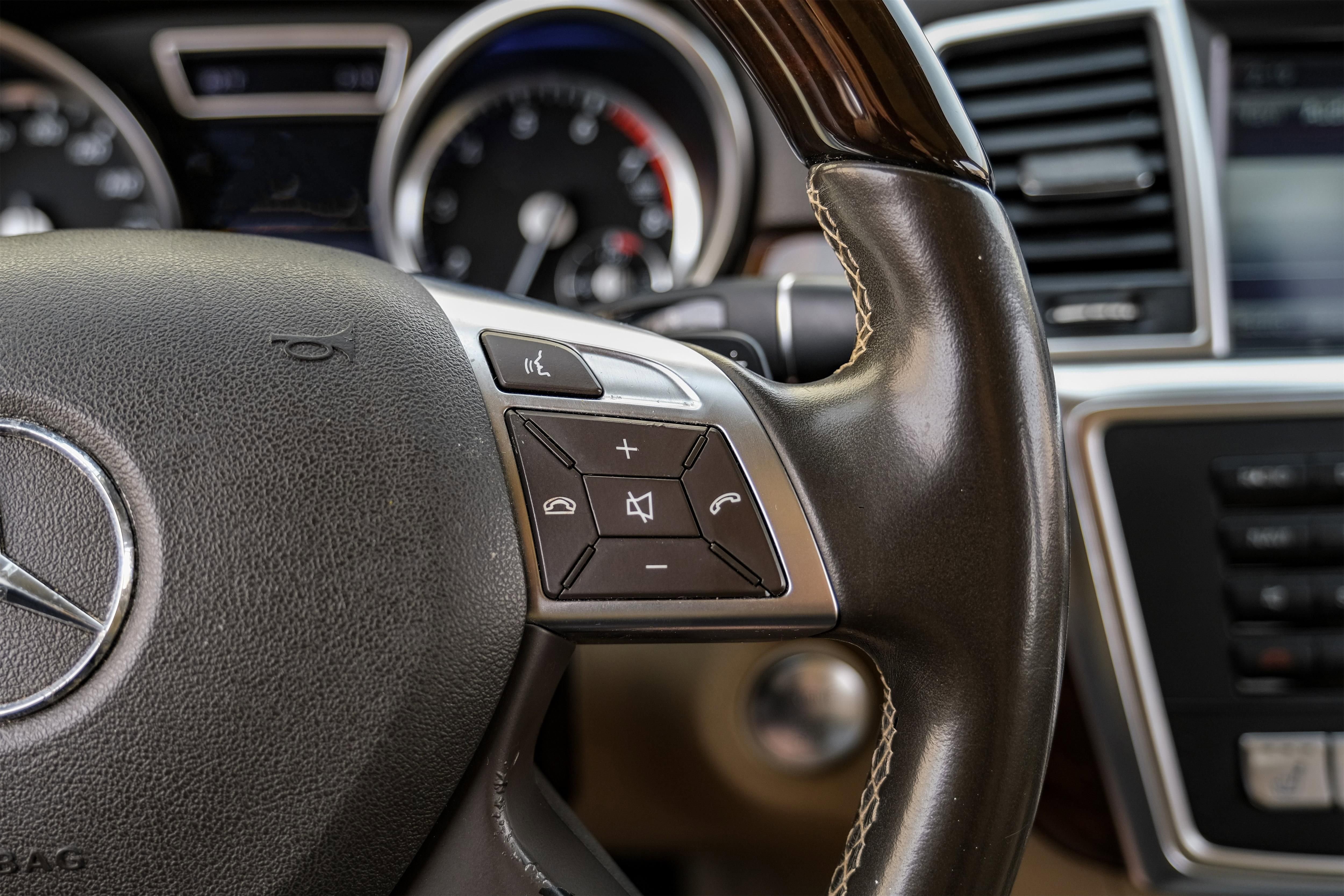 Used 2015 Mercedes-Benz ML 350 4MATIC image 17