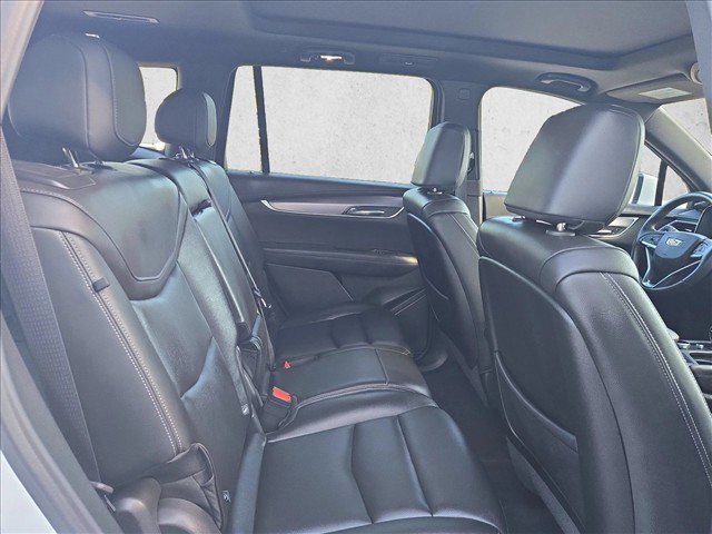 Used 2025 Cadillac XT6 Luxury FWD image 23