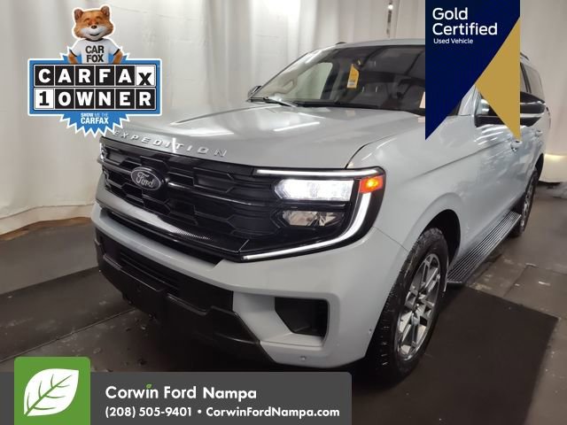 Used 2025 Ford Expedition Active image 1