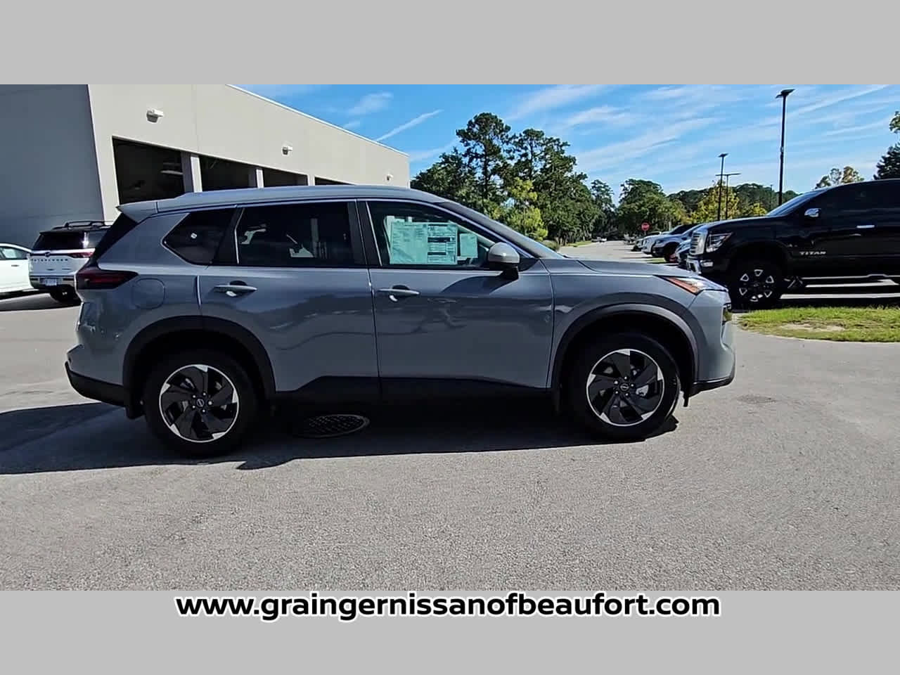 New 2026 Nissan Rogue SV image 34