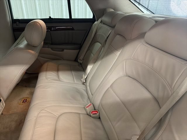 Used 2005 Cadillac De Ville DHS w/ Equipment Group FWD image 14