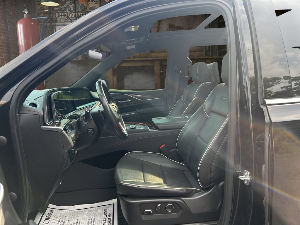 Certified 2021 Cadillac Escalade Premium Luxury w/ Driver Assist Tech Package AWD/4WD image 14