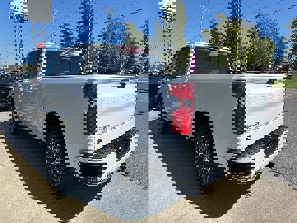 New 2026 Chevrolet Silverado 1500 RST image 6