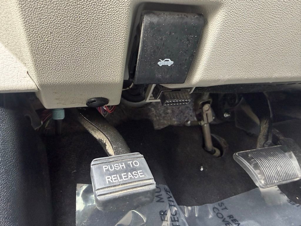 Used 2018 Dodge Grand Caravan SE w/ UConnect Hands-Free Group image 63