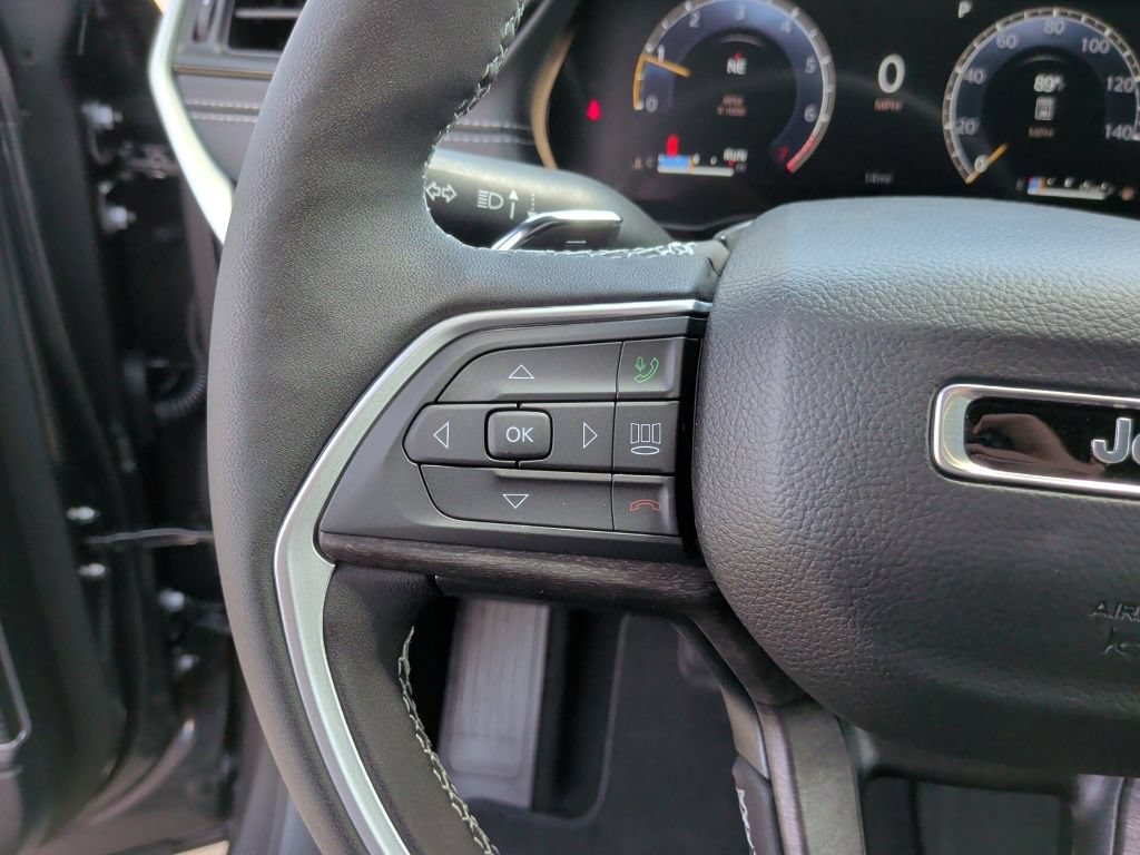 New 2026 Jeep Grand Cherokee Limited AWD/4WD image 18