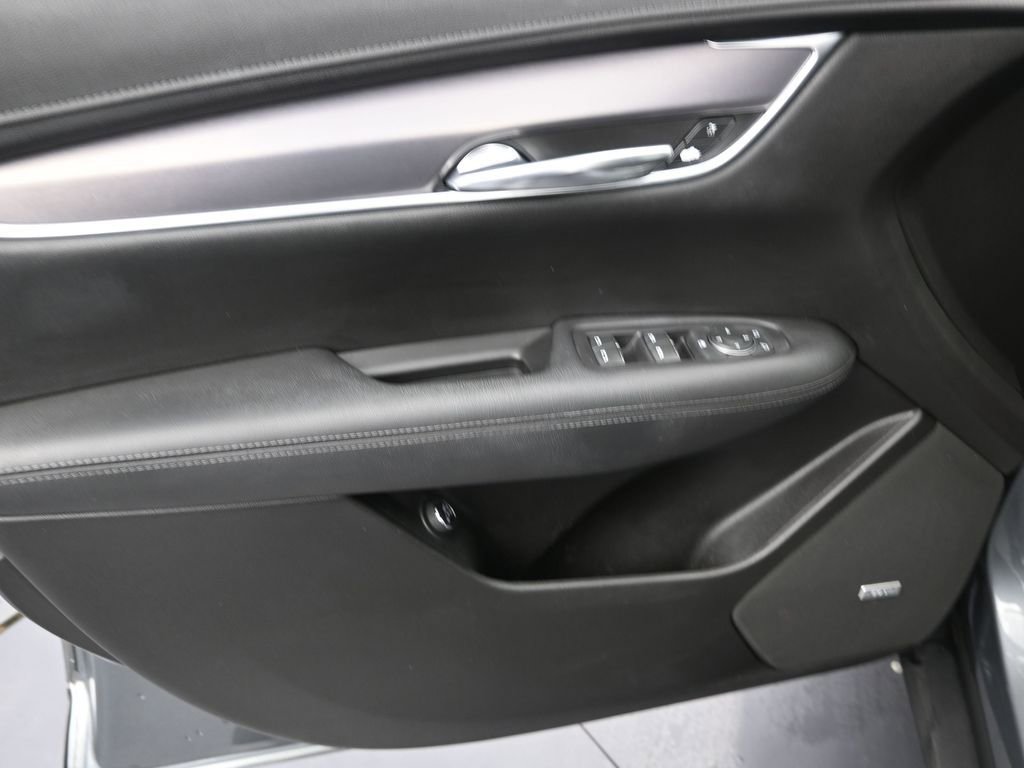 Used 2020 Cadillac XT5 Luxury image 13