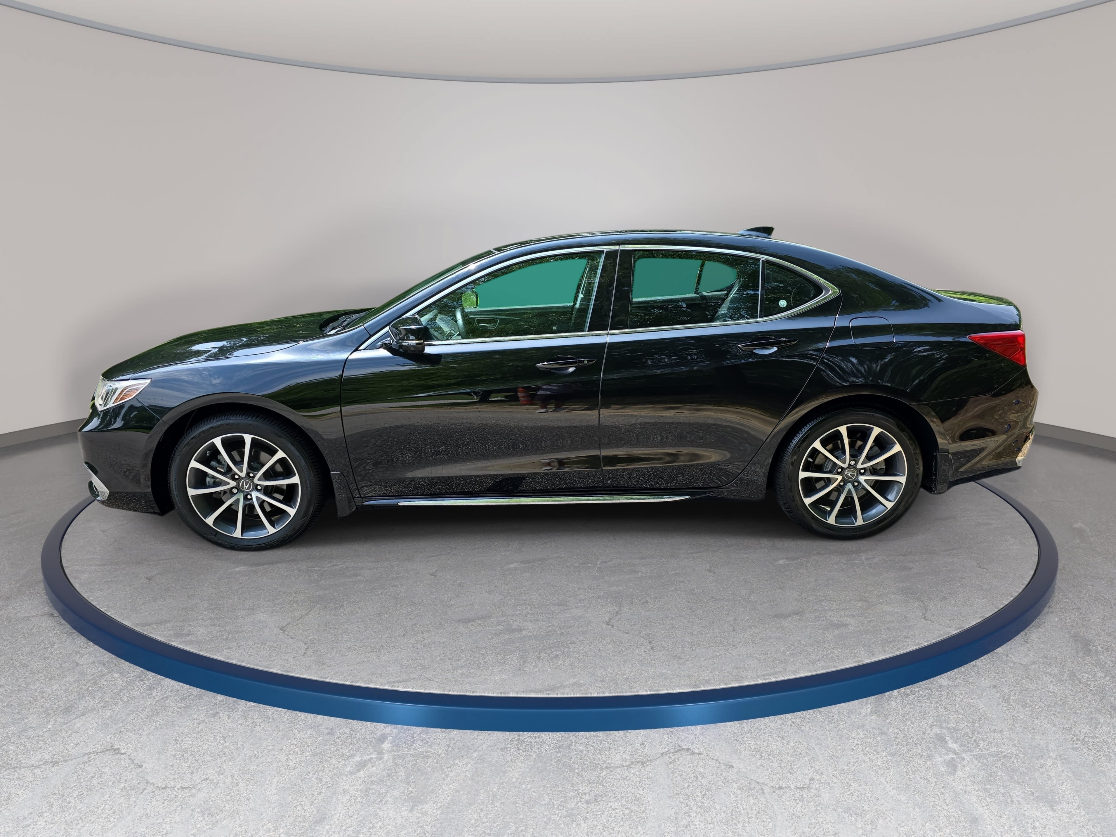 Used 2018 Acura TLX w/ Technology Package FWD image 8