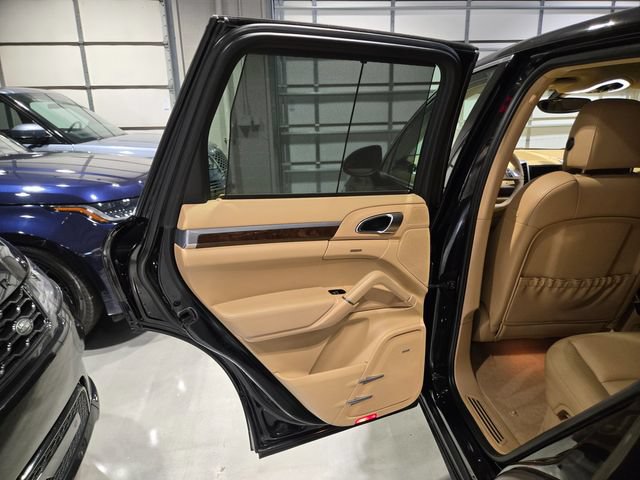 Used 2012 Porsche Cayenne AWD/4WD image 30