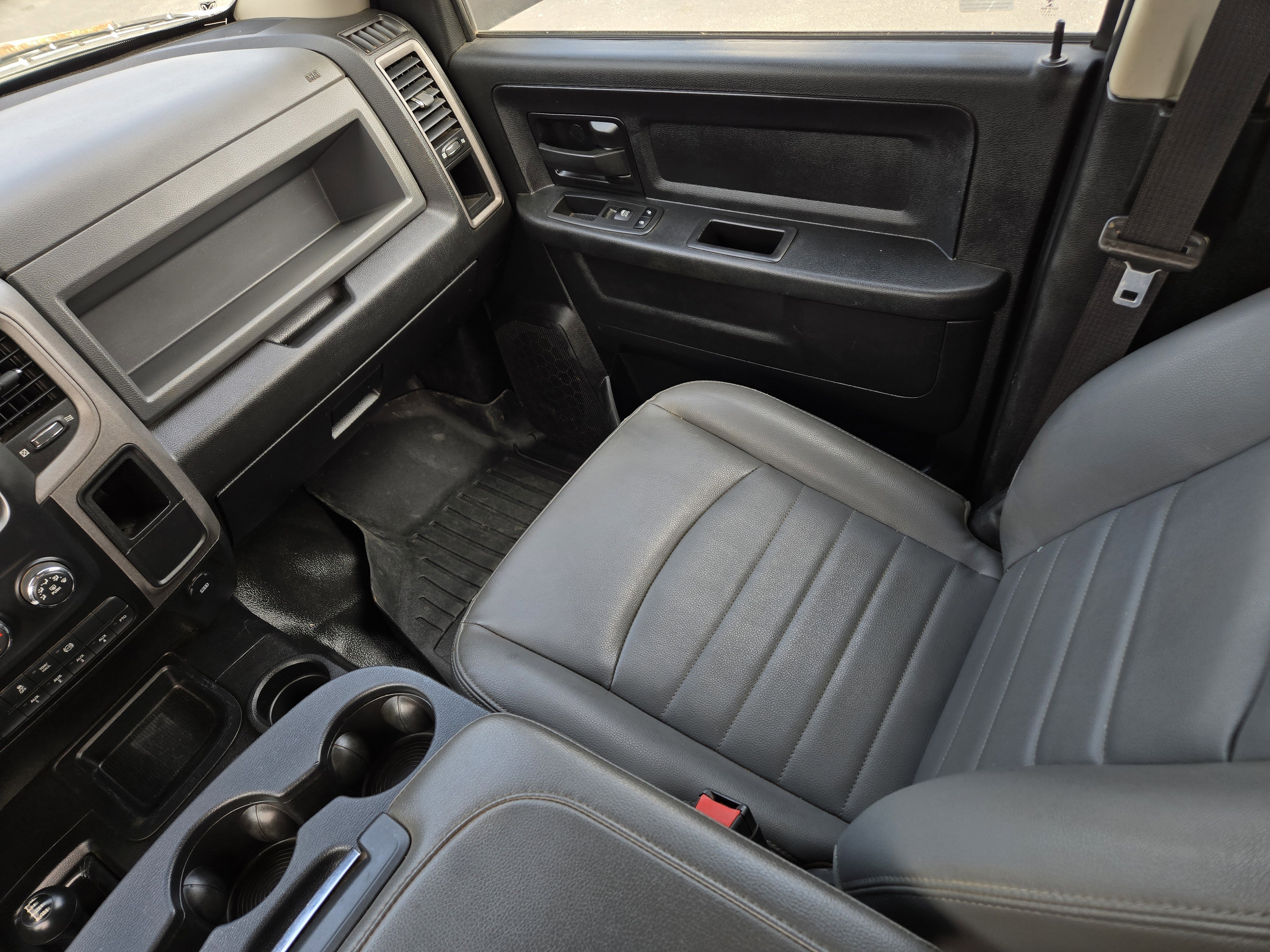 Used 2018 RAM 4500 Tradesman w/ Ambulance Prep Group image 20