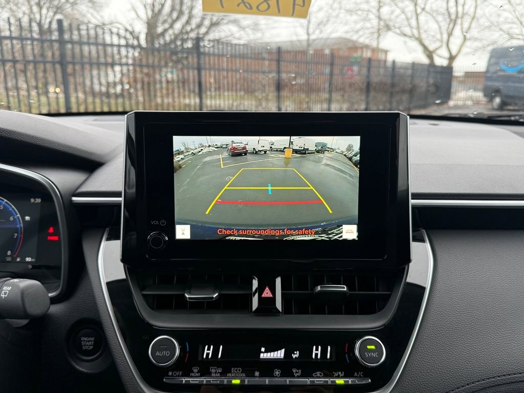 Used 2024 Toyota Corolla Cross XLE image 21