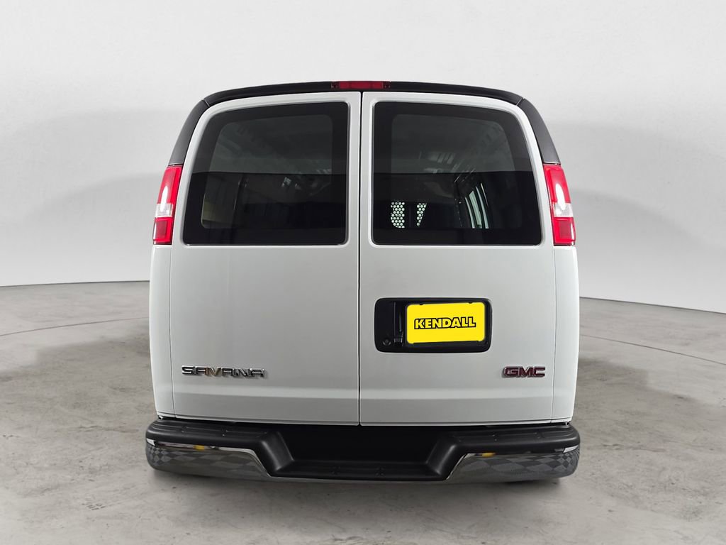 Used 2024 GMC Savana 2500 w/ Driver Convenience Package image 4