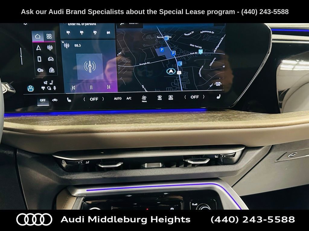 Certified 2025 Audi Q5 Premium w/ Convenience Package image 12