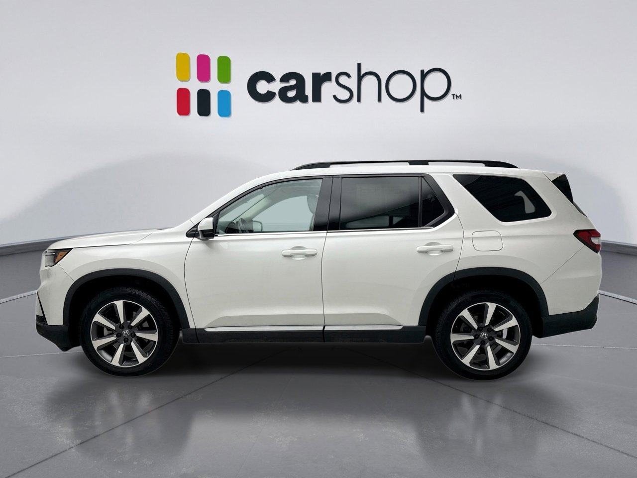 Used 2025 Honda Pilot Elite image 2