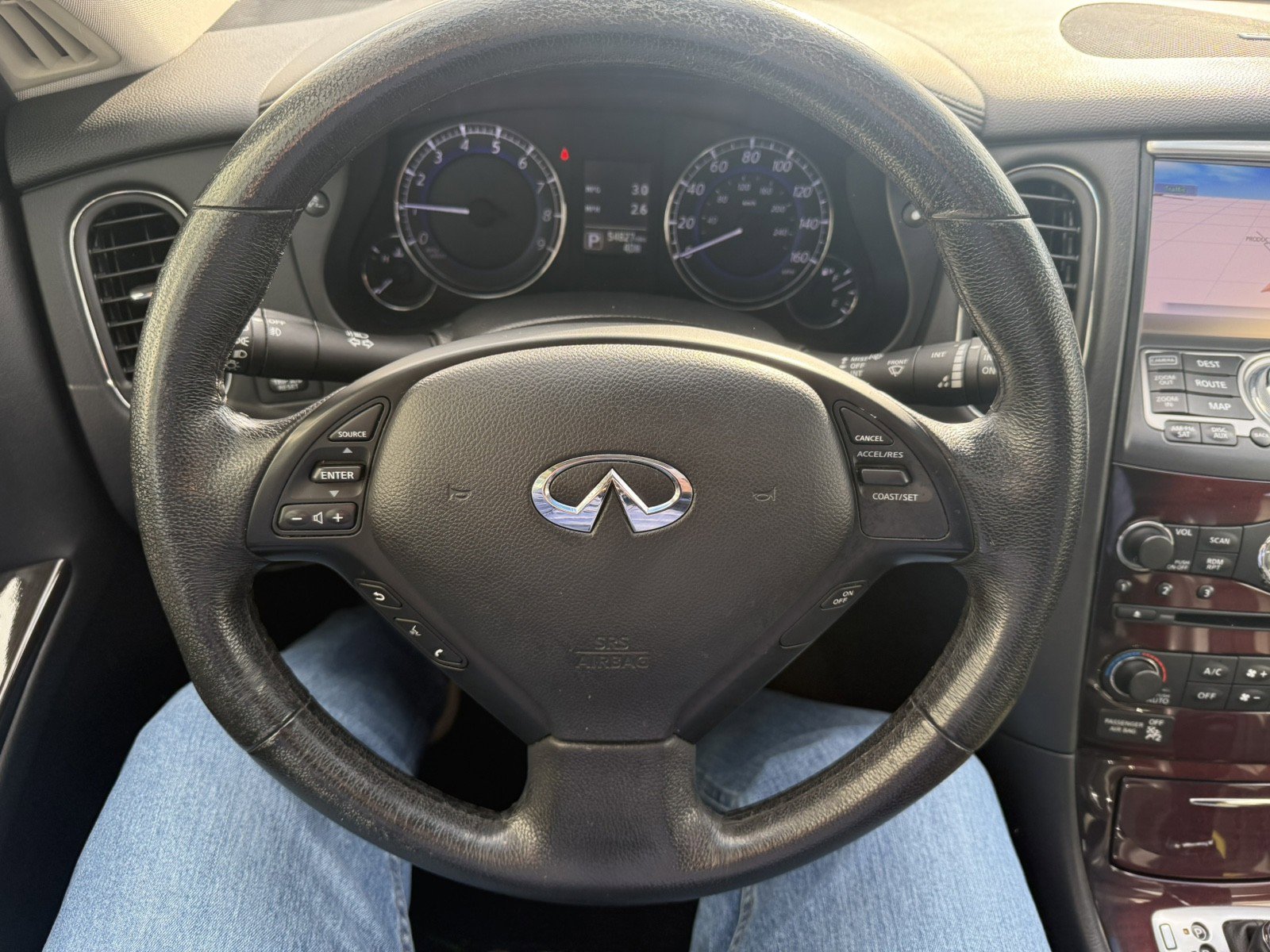 Used 2017 INFINITI QX50 AWD w/ Deluxe Touring Package image 13