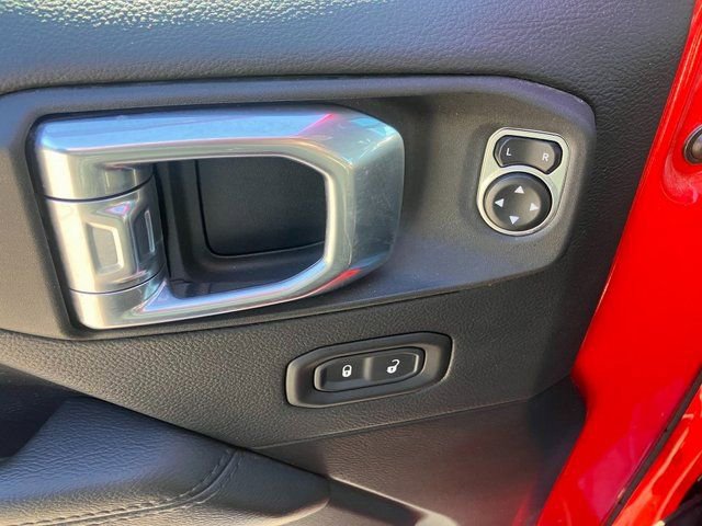 Used 2021 Jeep Wrangler Unlimited Sahara image 14