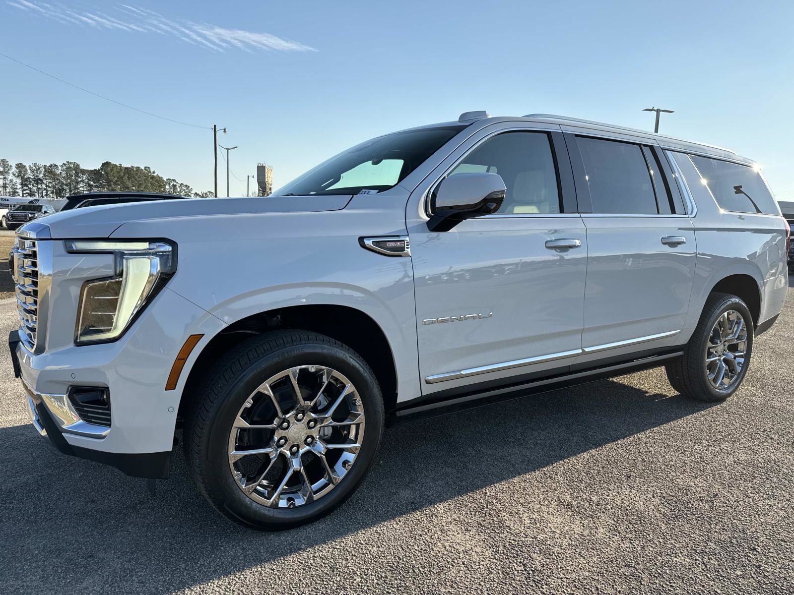 New 2026 GMC Yukon XL Denali w/ Sun & Power Step Package image 7
