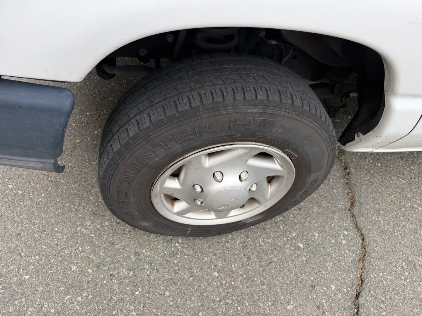 Used 2014 Ford E-150 and Econoline 150 w/ Commercial Cargo Van Package RWD image 26