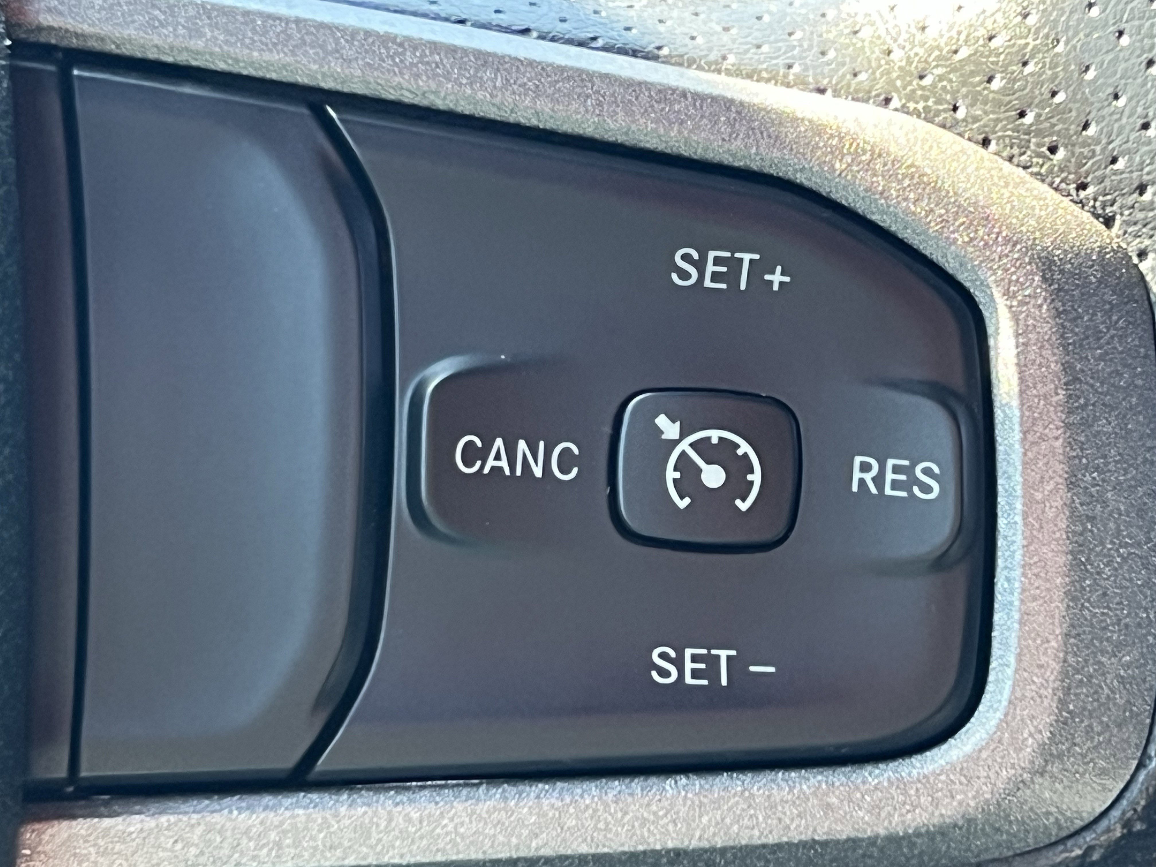 Used 2024 RAM 3500 Tradesman w/ Chrome Appearance Group image 13